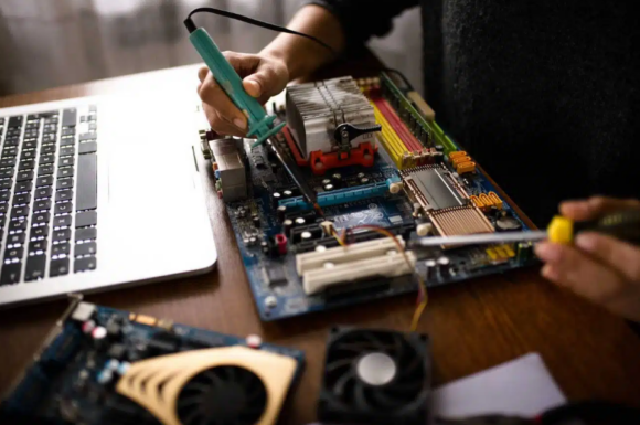 Certificate in Laptop Repairing & Maintenance